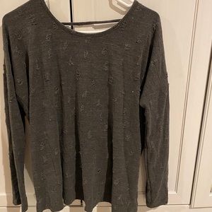 Ripped Light gray top with cute open back
